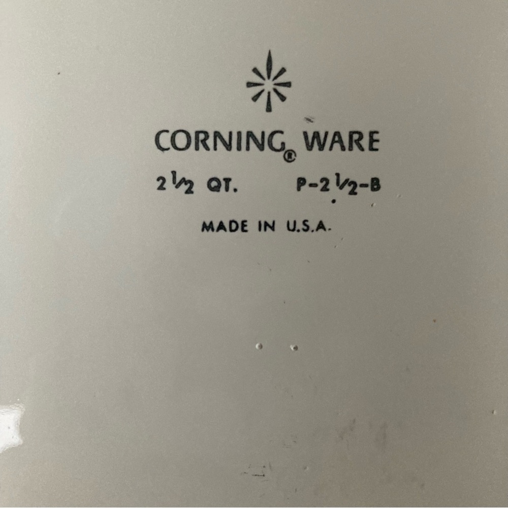 Vintage Corning Ware 2.5 Quart Blue Cornflower - Picture 5 of 6